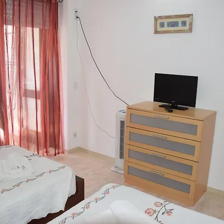 Comfortable In With Shared Pool Apartamento *
