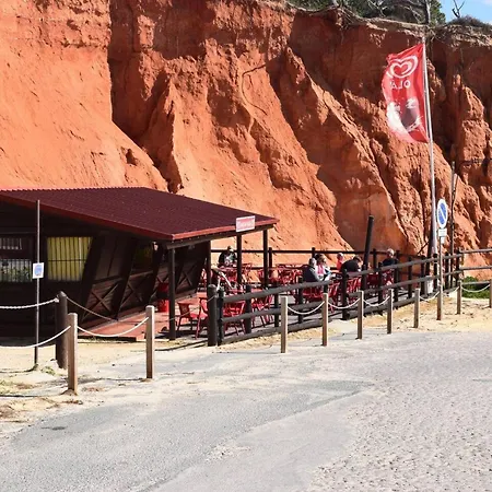 Comfortable In With Shared Pool Apartamento Albufeira